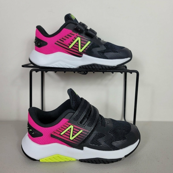 New Balance Rave Run Toddlers Girl's Sneakers Running Shoes Black Pink Size 9 W - Picture 2 of 9